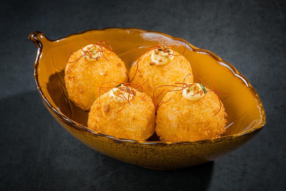 Токийский аранчини Тунец спайси с манго